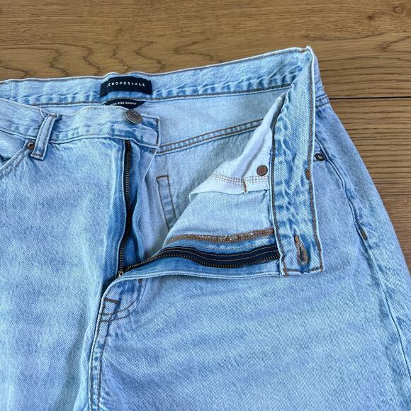 Aeropostale Womens High Rise Baggy Denim Jeans Light Wash‎ Size 14 Short - Picture 3 of 6